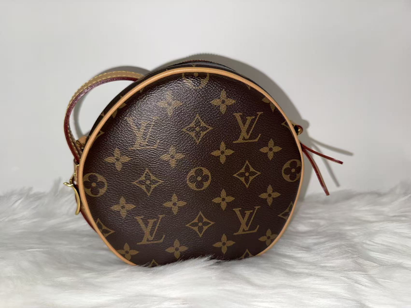 Monogram Boite Chapeau Souple PM